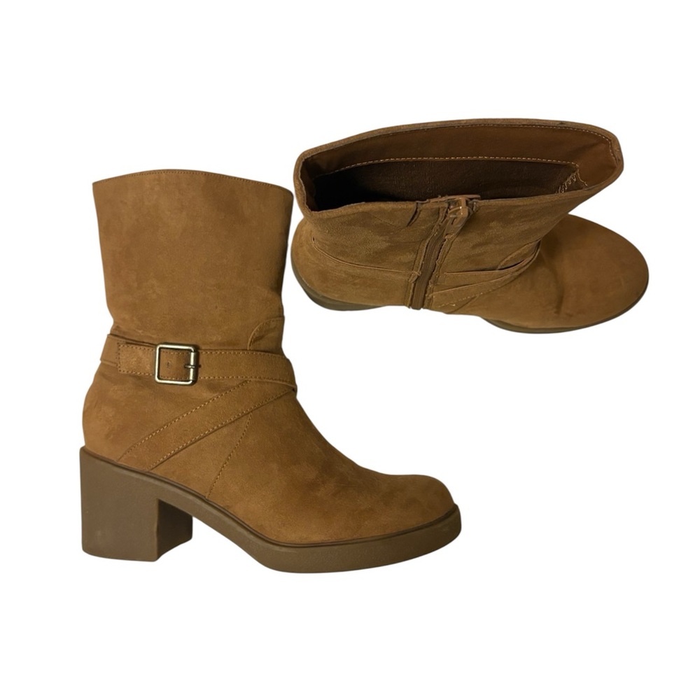 Style & Co Women’s Tan Heeled Boots size 9